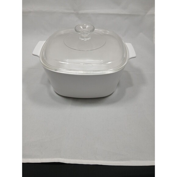 Vintage Corning Ware White Casserole A-3-B 3 Liter Dish With Clear Lid - Picture 1 of 6